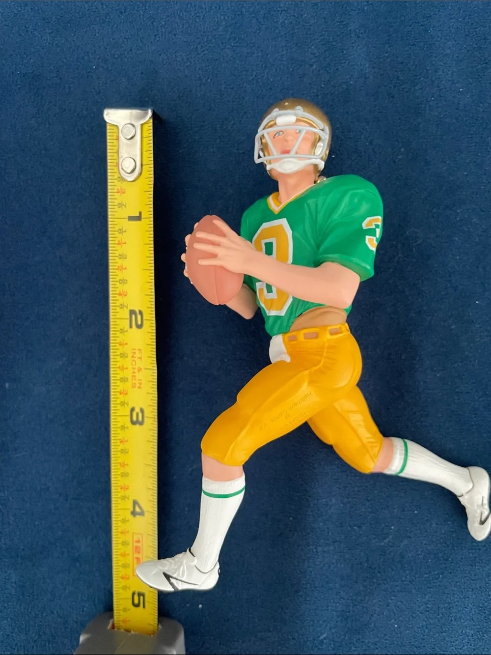 Hallmark Keepsake Ornament Joe Montana #3 Notre Dame